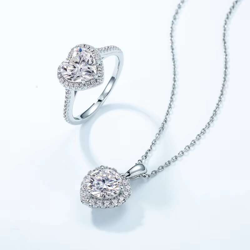 Kacy Hot Sale Heart Moissanite Ring Fashion Design 925 Sterling Silver Ring for Women