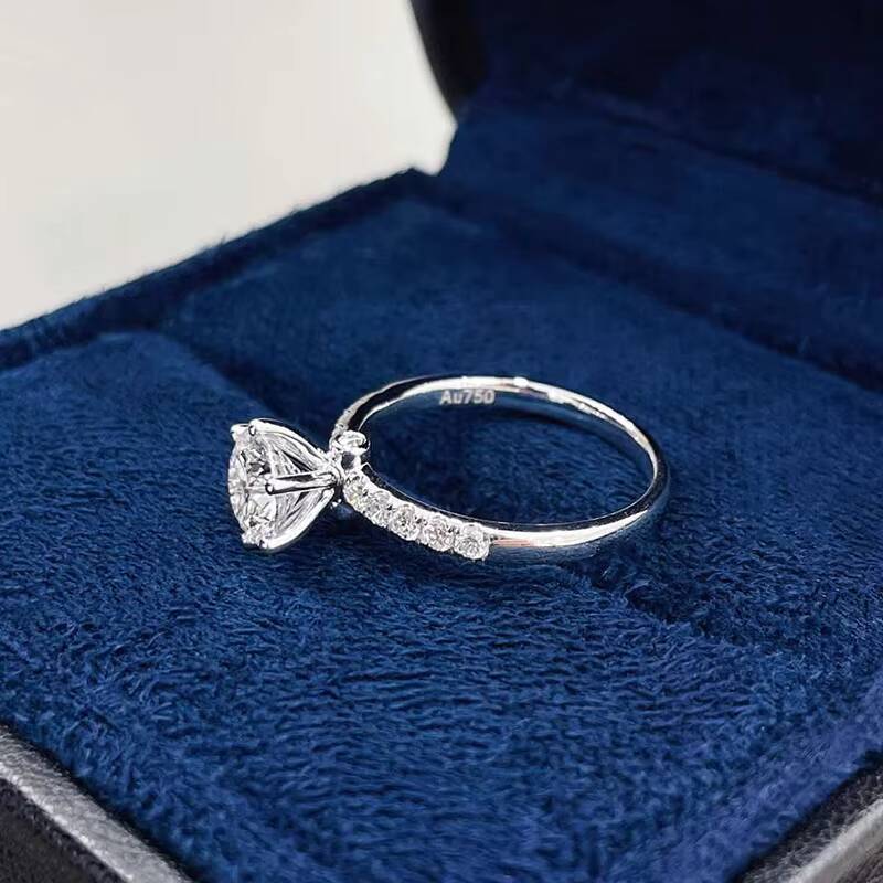 Luxeora 18K Gold Womens Wedding Ring Classic Style Engagement Lab Grown Diamond Fine Jewelry for Gift Anniversary IGI Certified
