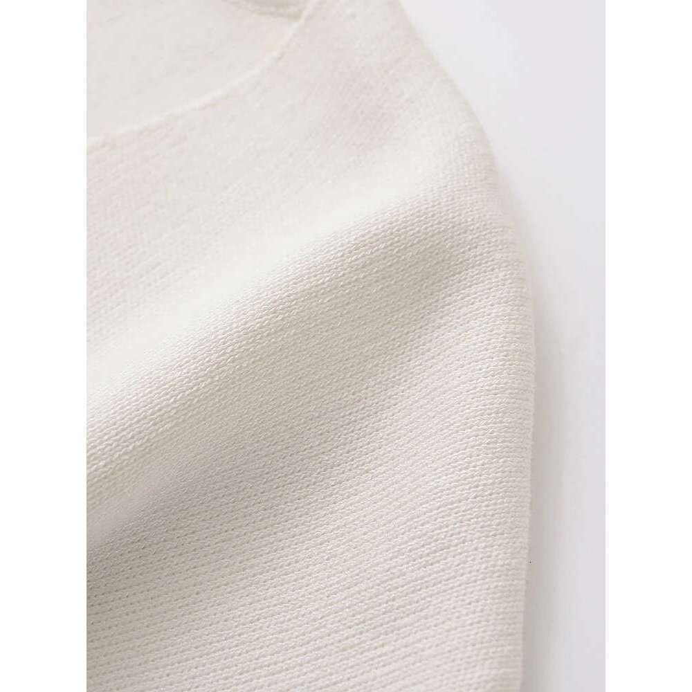2024 European And American Autumn New Women's Fashion Simple Style Casual Plain Needle Short Sleeve V Neck Knitted Top