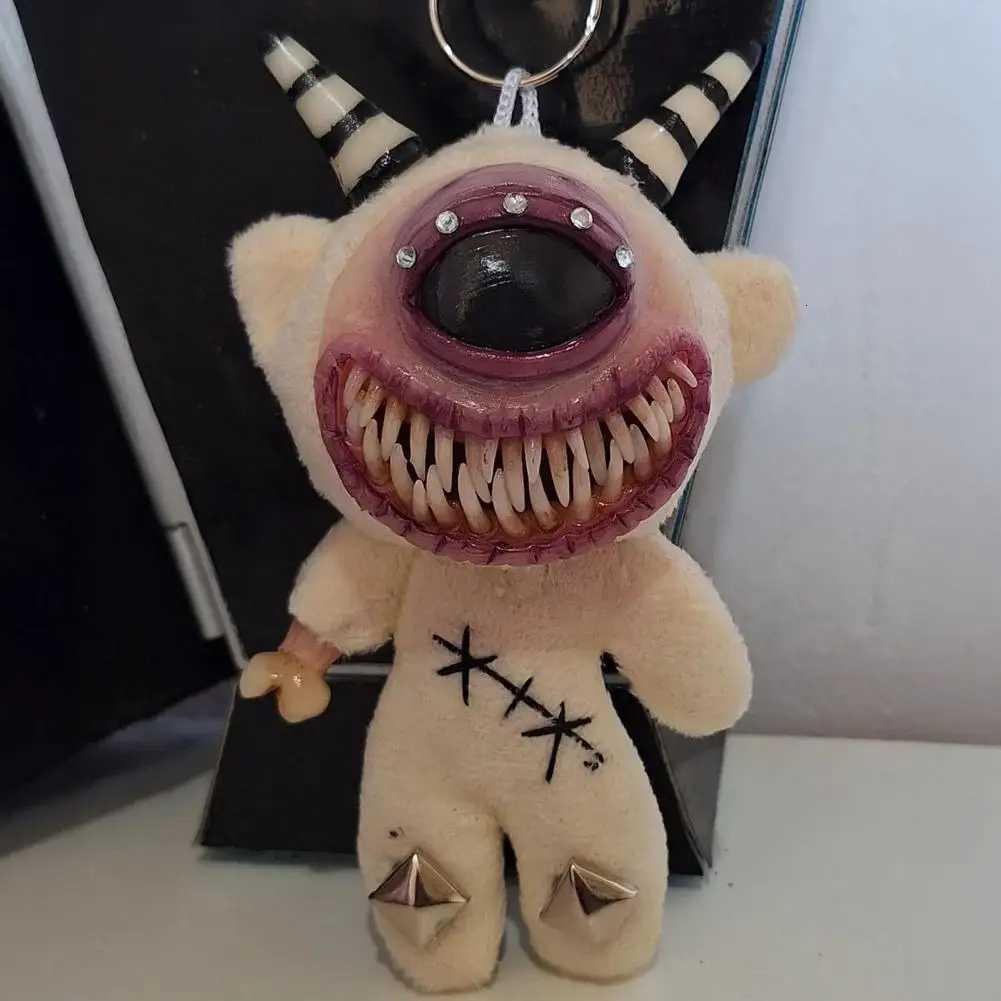 Gothic Halloween Keychain Handcrafted Creepy Cute Plush Doll Keychain with One Eye Weird Horror Doll Design Backpack AccessoriesXJ251125