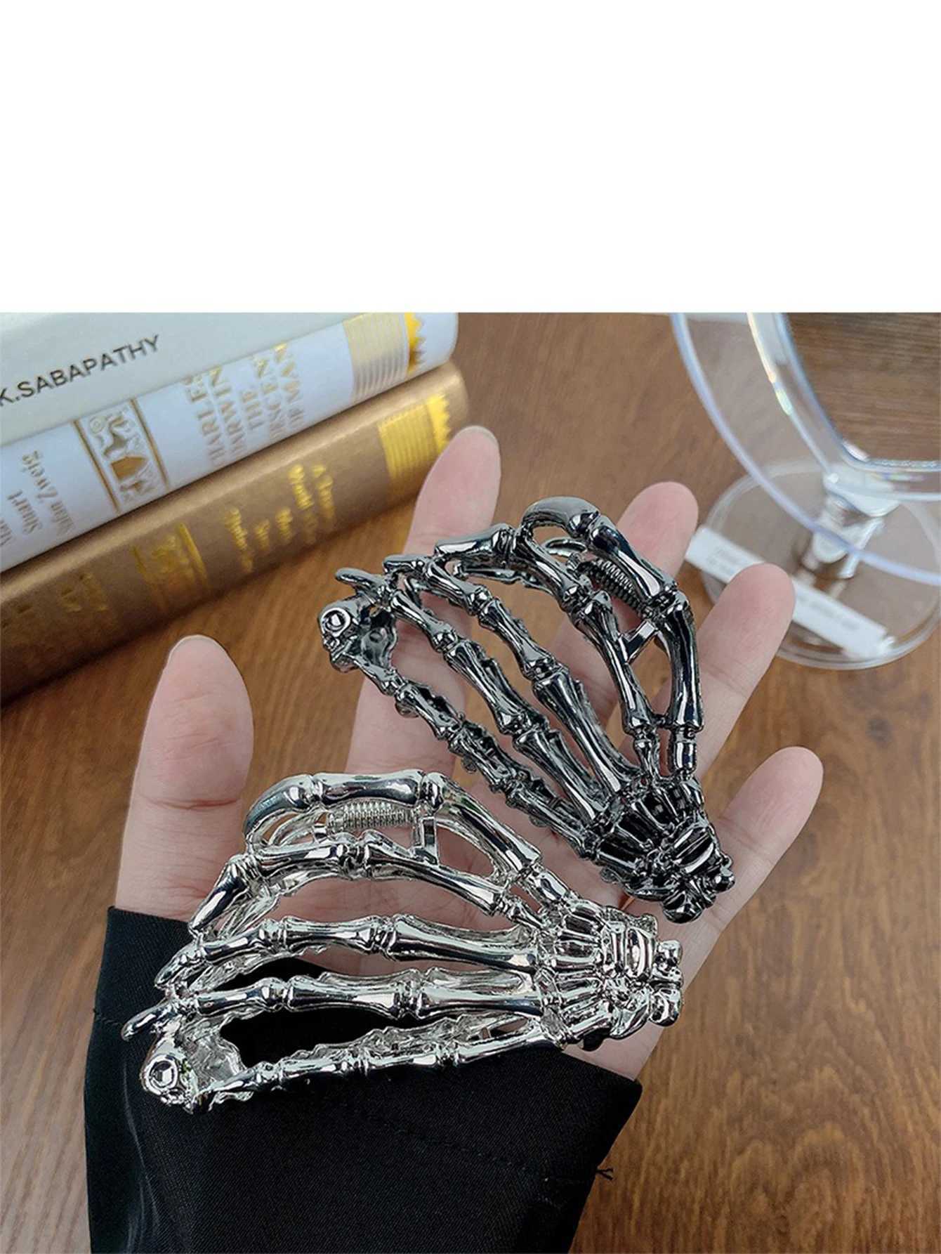 1 piece of Halloween skull shaped hair grab clip on bread for making fashionable hairstyle accessories suitable for girls and daily wearT250425