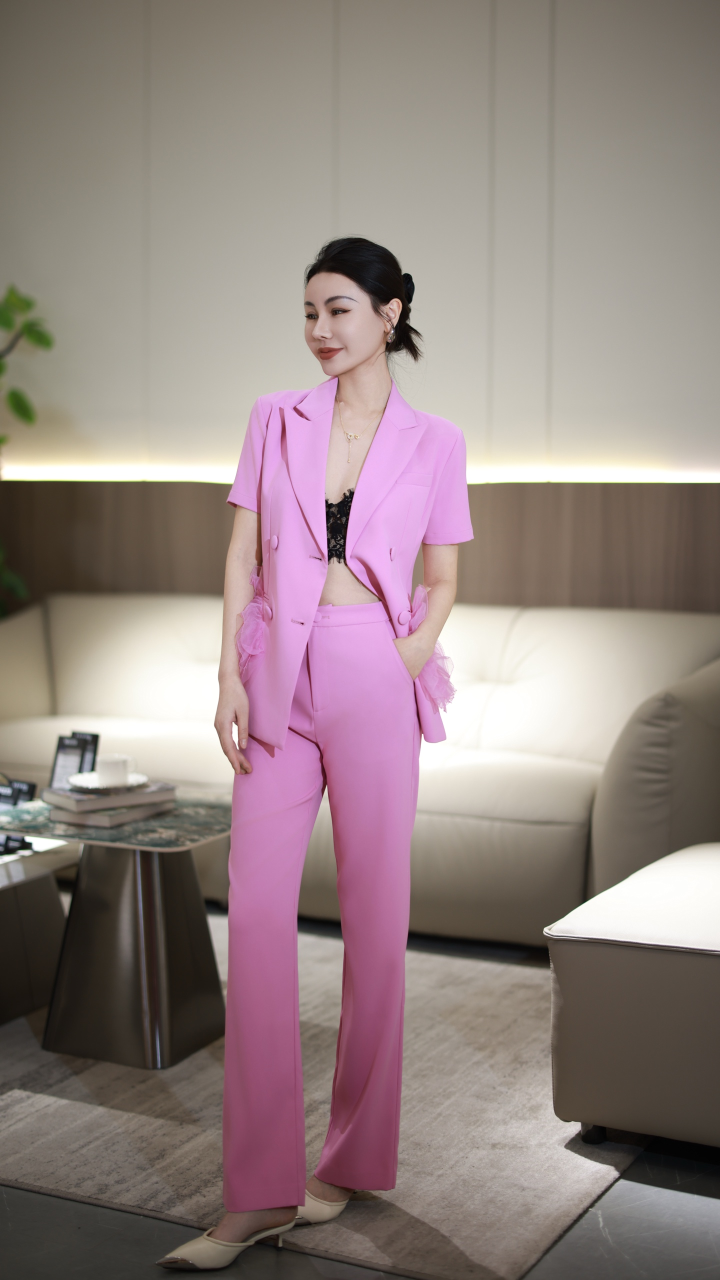 womens blazer womens casual suits business Vogue Paris 2025 Fashion Week Show Customized Fashion Tailored clothing M45