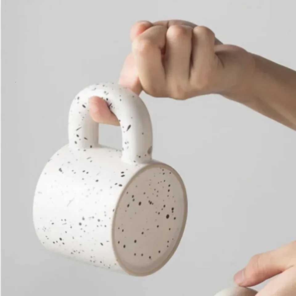 300ml Black and White Ceramic Coffee Mug Creative Nordic Handmade Cups with Irregular Spotted Design Thick Handle Porcelain Mugs Y251125