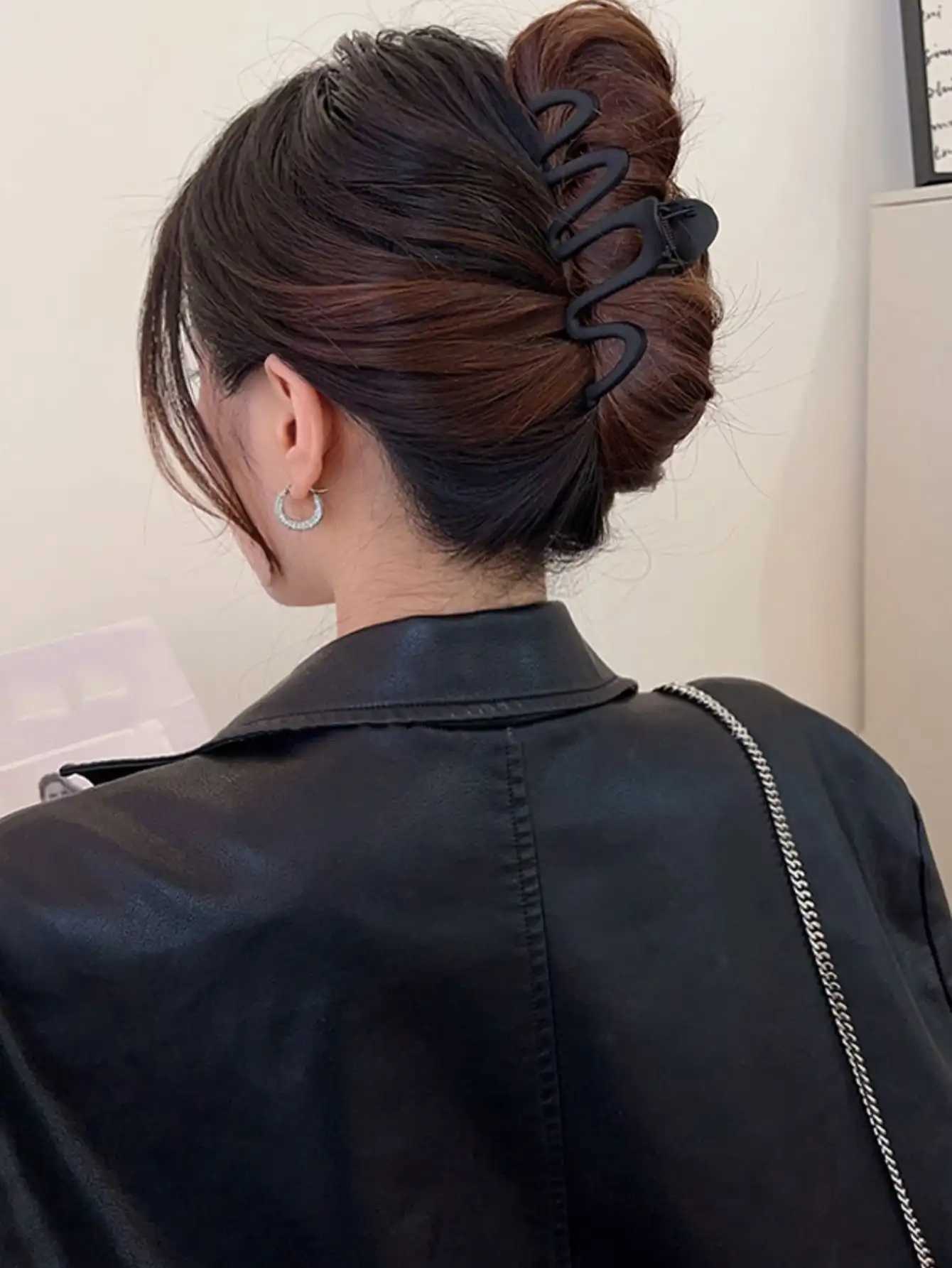 1/3 piece grab clip large volume matte hair clip Exquisite high-end disc hair clip shark clip new simple head hair clipT250425