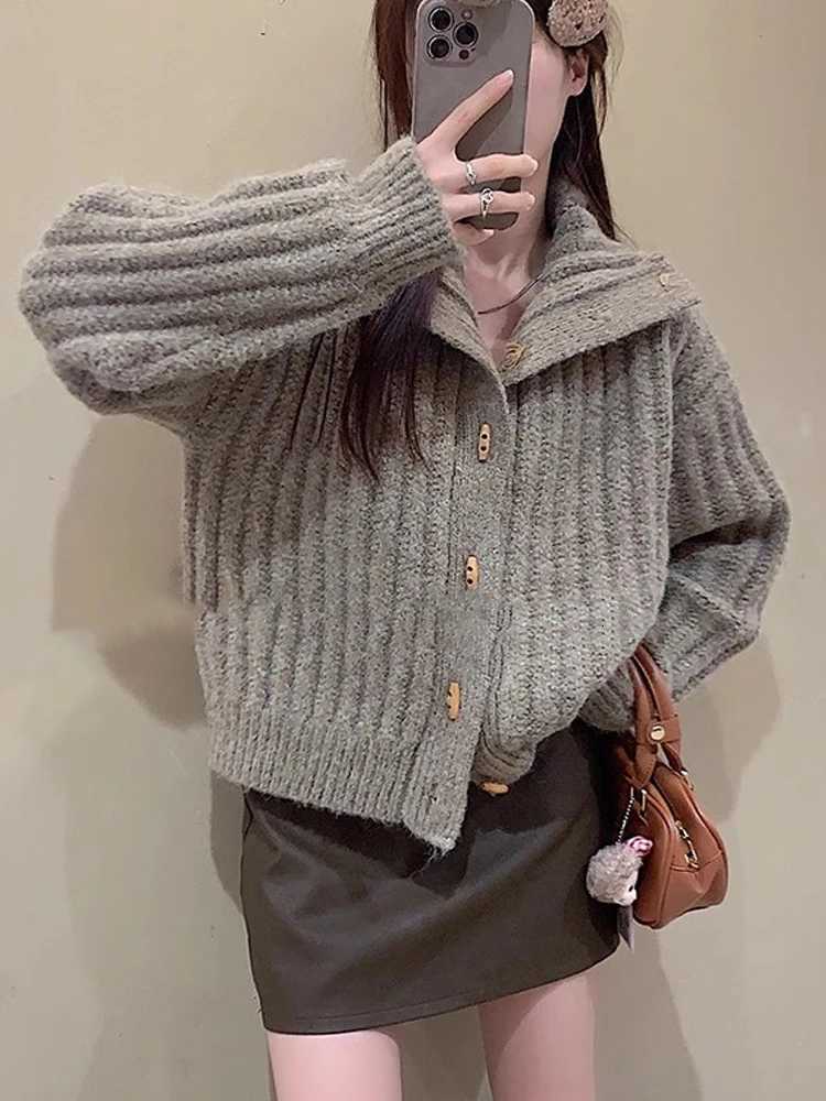 Elegant Loose Turtleneck Womens Sweater 2025 Korean Style Vintage Cardigan Knitted Jackets Winter Casual Thickened Knitwear TopT251125