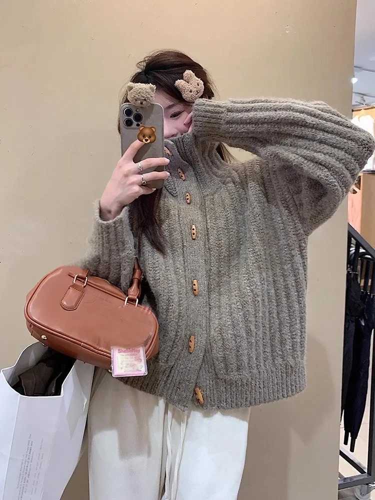 Elegant Loose Turtleneck Womens Sweater 2025 Korean Style Vintage Cardigan Knitted Jackets Winter Casual Thickened Knitwear TopT251125