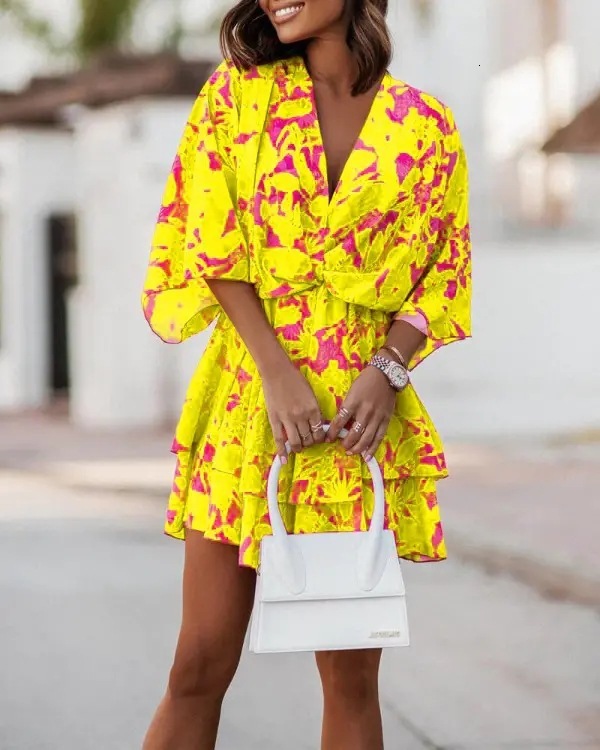 2022 fall V-neck loose bat sleeve print dress women