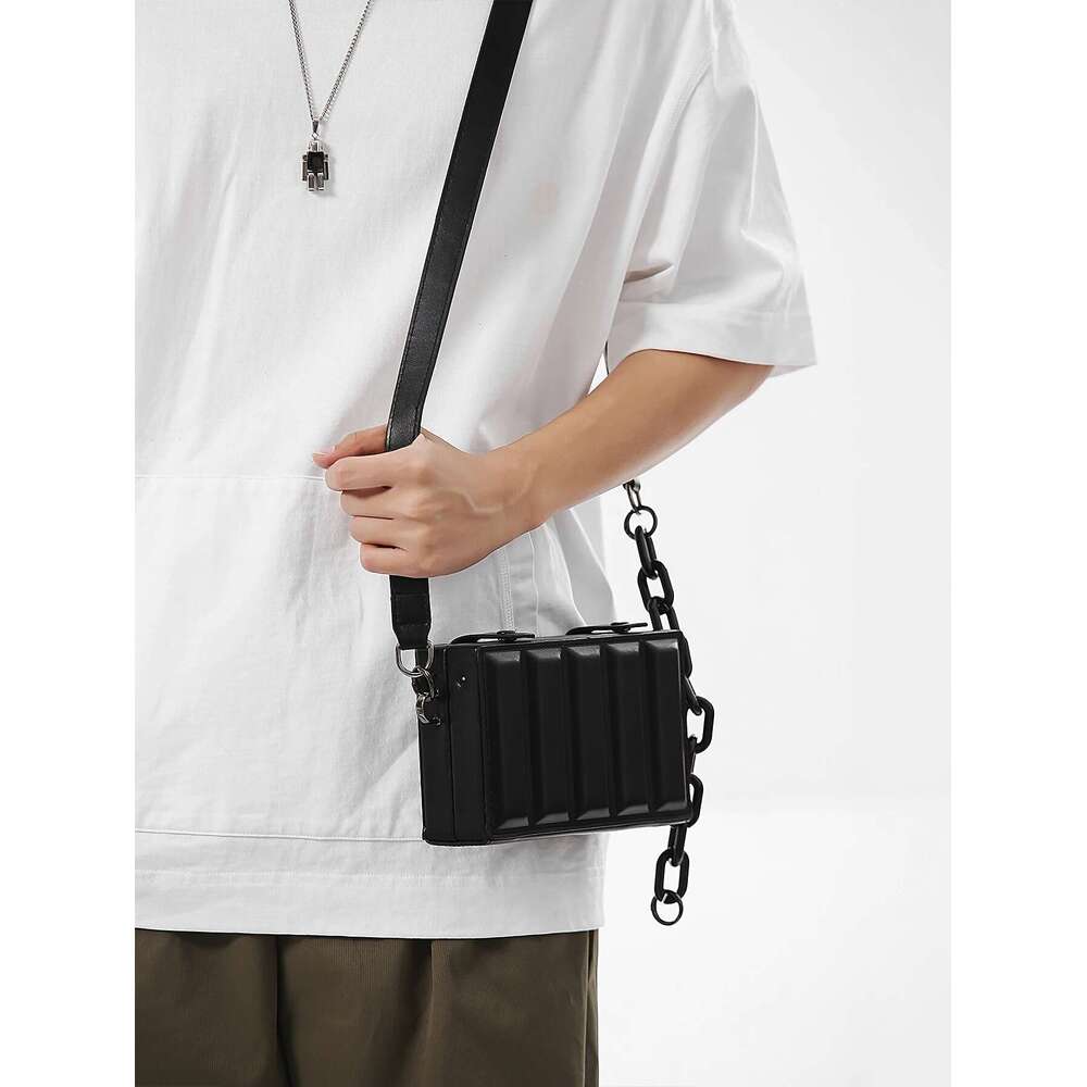 Designer Bag Trend PU Box Unisex Minimalist Design Men's Small Sling Bag Chains Crossbody Bags Men 19*5.5*12Cm