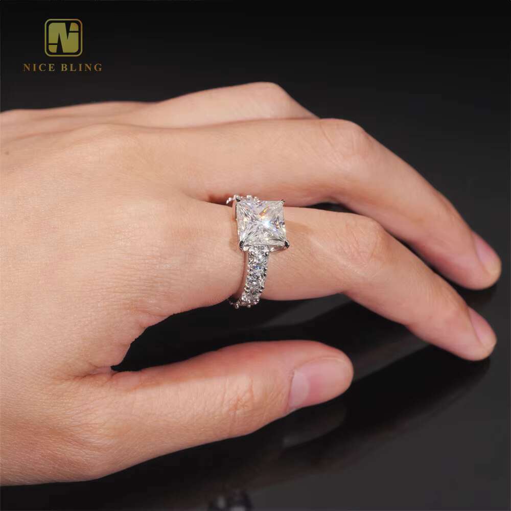 925 GRA Certificate 925 Silver Iced Out Princess Cutting Moissanite Diamond Engagement Wedding Band Solitaire Ring Women Gift