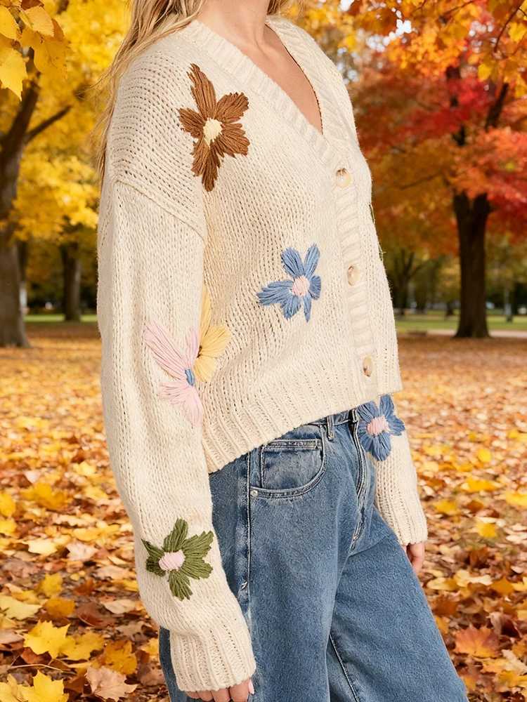 Hot Selling New All-Match Colorful Flower Loose Wool Cardigan Coat Long Sleeve Knitted Women Sweater Fall Winter Warm Beige TopsT251125