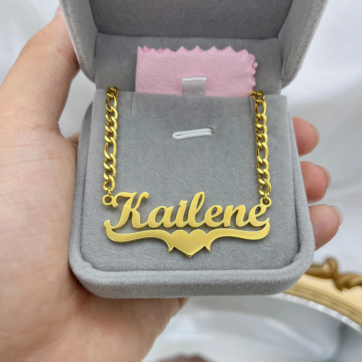 Stainless Steel Custom Necklace Plated 18K Gold Figaro Chain Custom Heart Name Necklace for Women Gift Custom Jewelry 250425