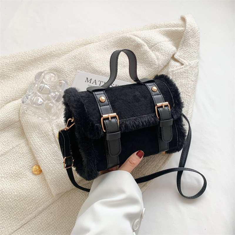 New Free Delivery Designer Shoes By 2025 Bag For Women 2024 New Korean Version Fashionable Plush Cylindrical Handbag, Women's Trendy Shoulder Bag