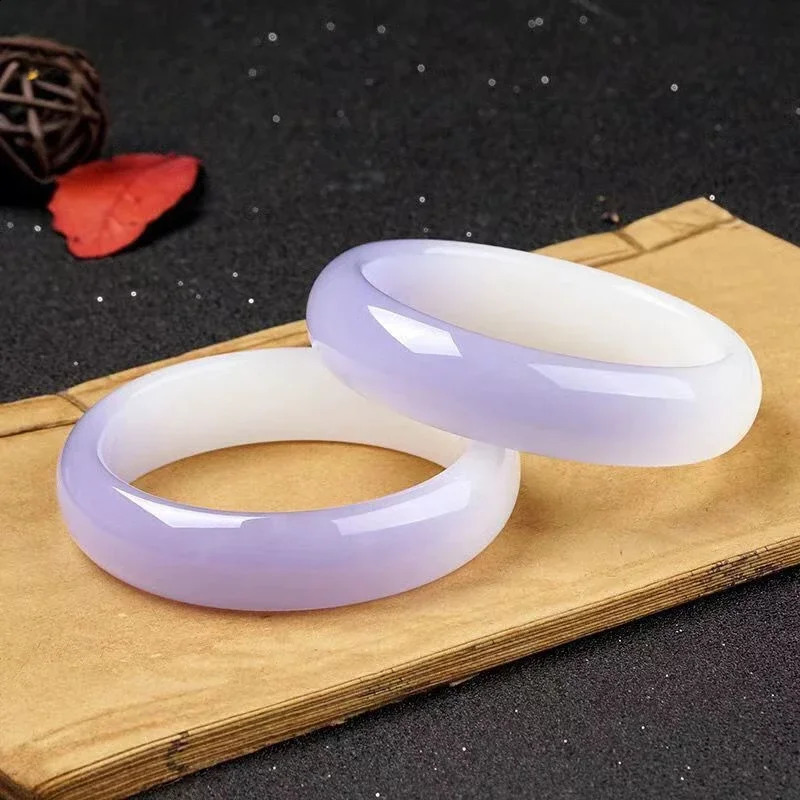 High Ice High Seed Water Violet Bracelet Half Purple Half White Jade Bracelet Female Violet Jade Bracelet Ladies Beauty Jewelry 250424