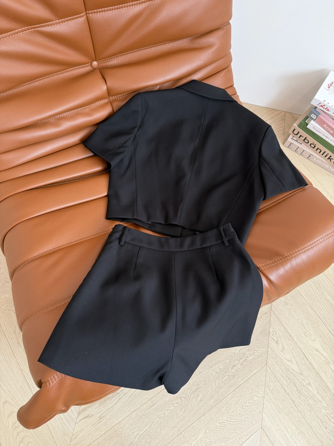 Vogue Paris 2025 Fashion Week Show jacket Customized Fashion Tailored clothing mens and womens Fashion Paris.M57