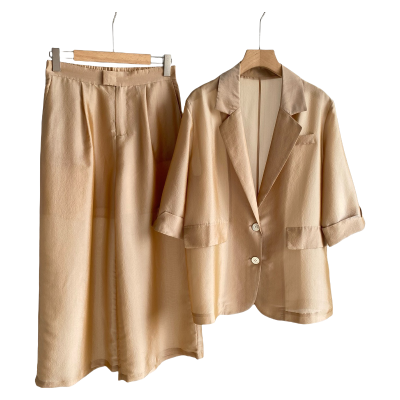 Vogue Paris 2025 Fashion Week Show jacket Customized Fashion Tailored clothing mens and womens Fashion Paris.M44