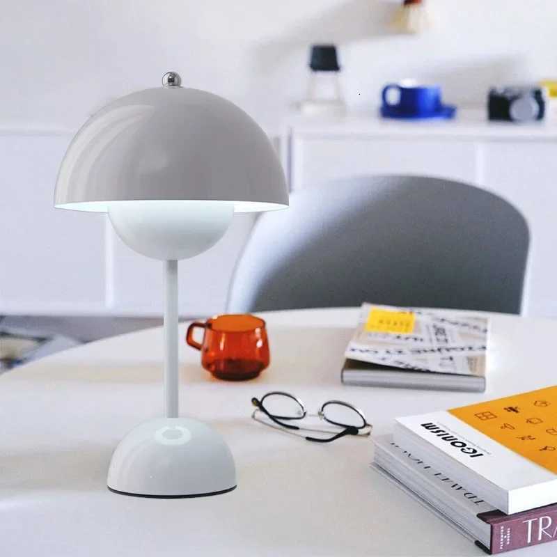 Danish rechargeable flower bud table lamp creamy style girl bedroom light luxury bedside light night light decoration lampM251125