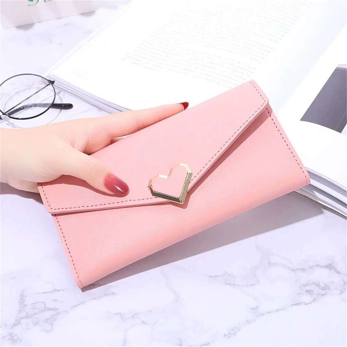 2024 New Plain Heart-Shaped Ladies Multi-Card Buckle Mobile Phone Women's Long Wallet
