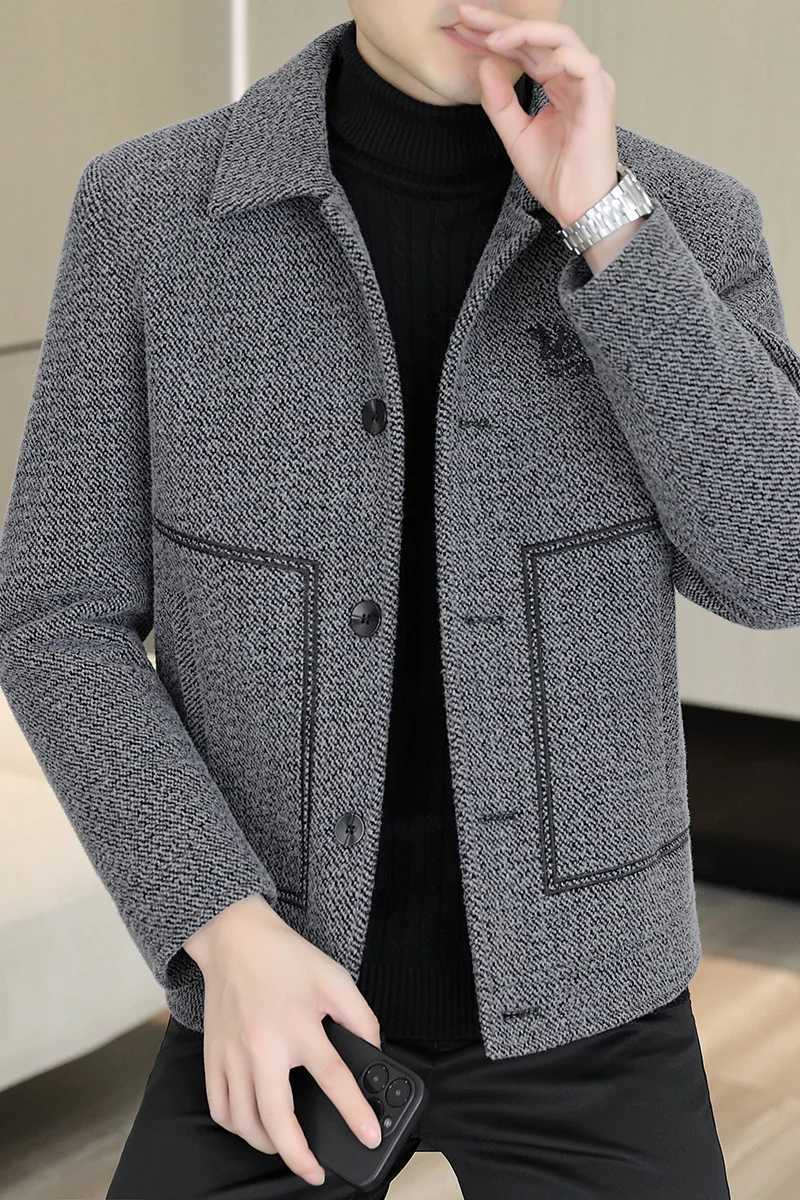 Autumn Winter Plus Velvet Thick Woolen Jacket Mens Fashion Warm Casual Woolen Blended Jacket Streetwear Overcoat Men ClothingT251125