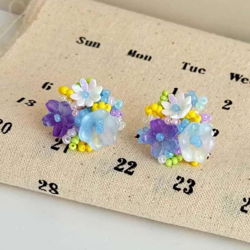 New Exquisite Colorful Round Stud For Women Romantic Beads Flower Earrings Sweet Fashion Ear Jewelry Accessories