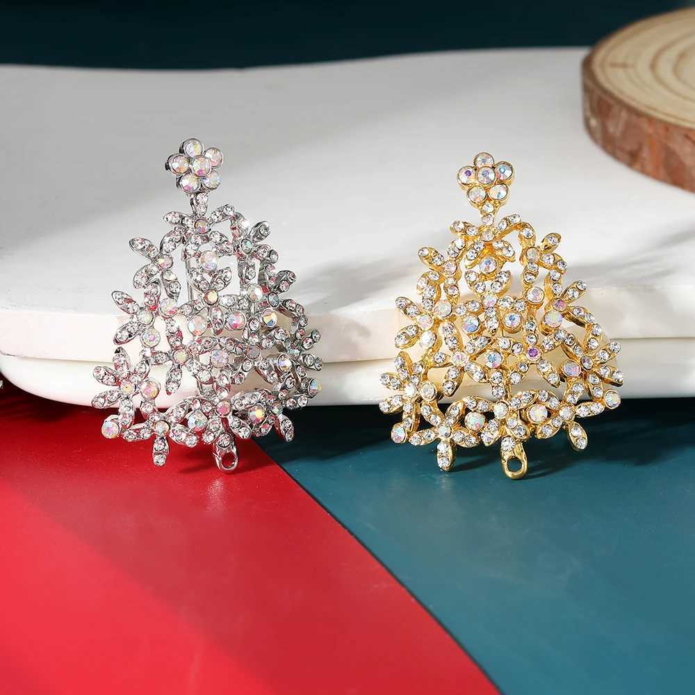 Novelty Luxury Pretty Christmas Tree Collection Crystal Brooches Full Colorful Rhinestone Paved Lapel Pins Xmas Gift J251125