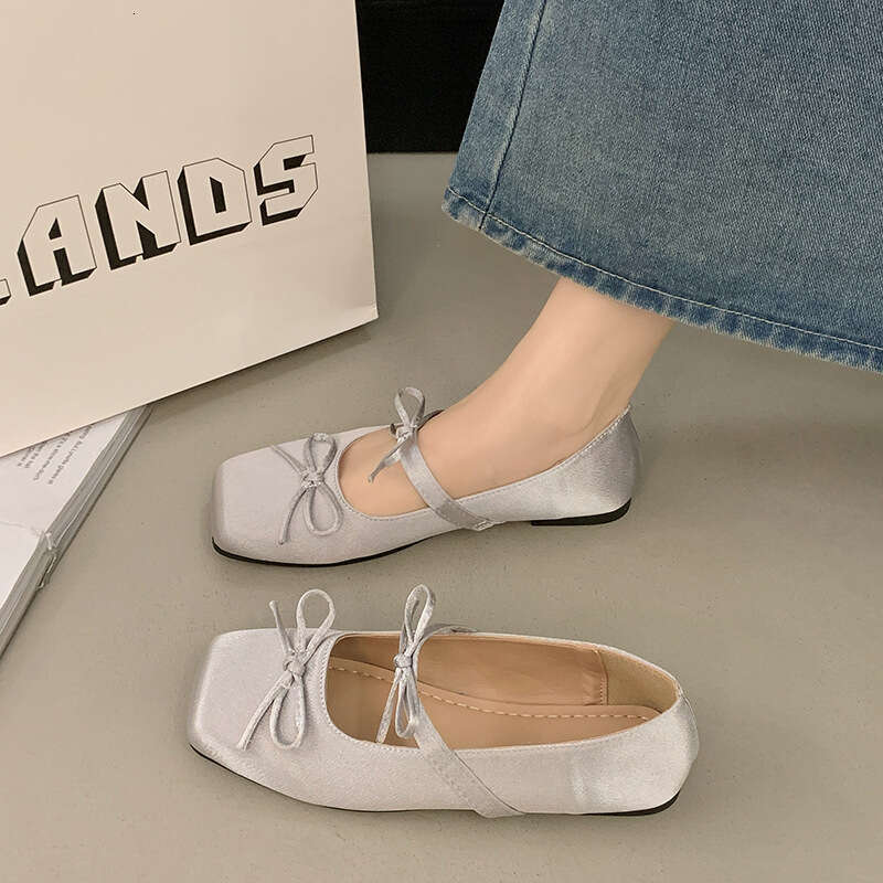 Spring 2025 Four Seasons Bean Versatile Mary Jane Comfortable Scoop Trendy Square Head with Increased Height Single Shoes Women's Soft Bottom
