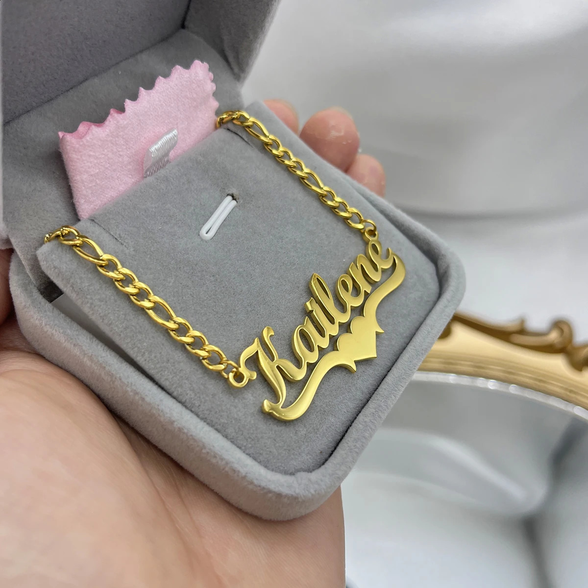 Stainless Steel Custom Necklace Plated 18K Gold Figaro Chain Custom Heart Name Necklace for Women Gift Custom Jewelry 250425