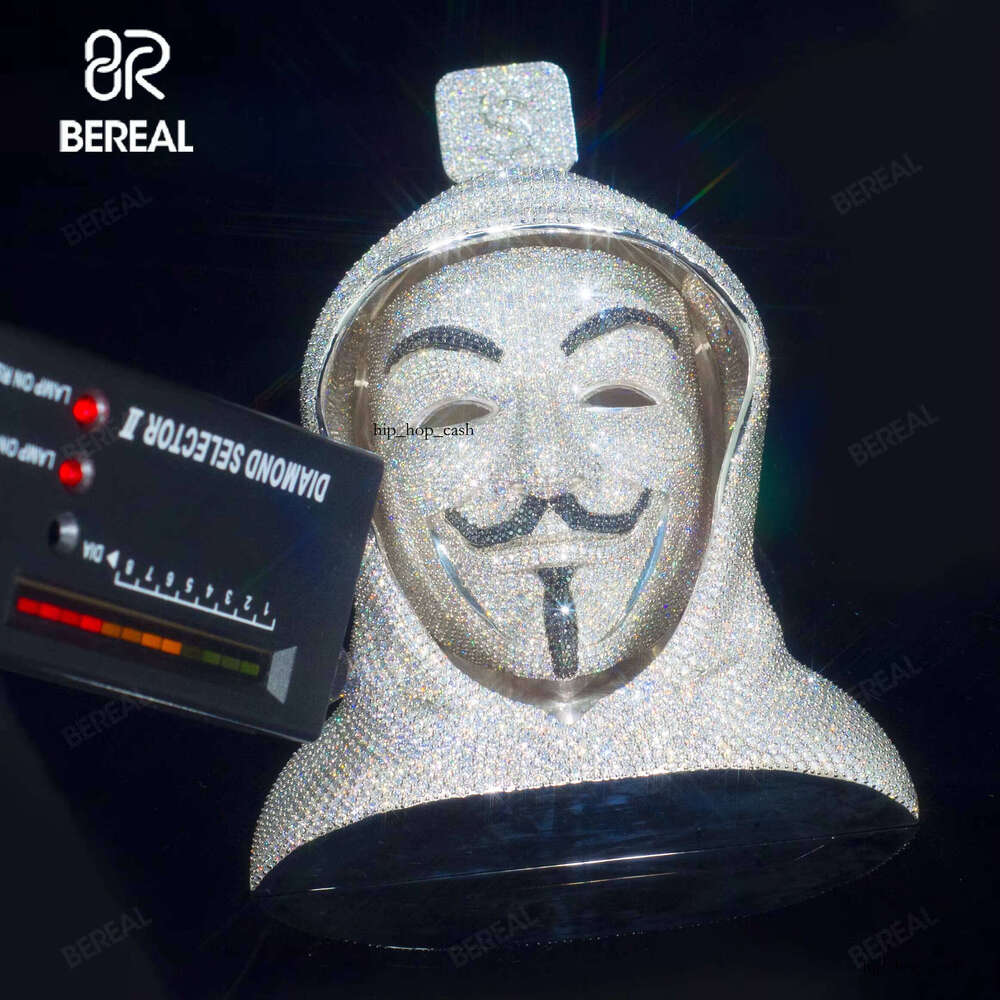 Bereal Custom Vvs Iced Out Moissanite 3D V for Vendetta Cartoon Hip Hop Pass Moissanite Tester Silver Pendant Men