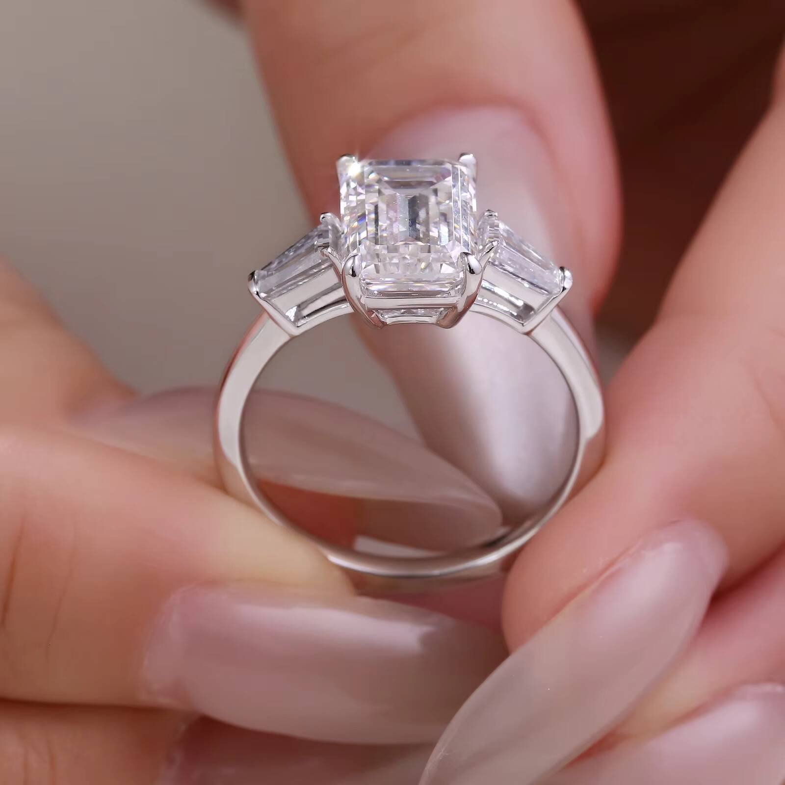 Real 18K White Gold 4 5 Ct CVD Lab Created Diamond Wedding Ring Luxury 3 Stone Emerald Cut Lab Grown Diamond Wedding Ring