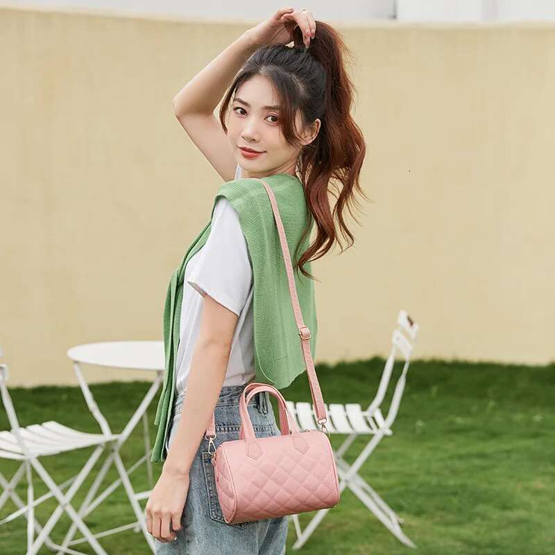 Women's New Trend Fashion Casual Four Leaf Grass Printing Cross Shoulder Pillow Bag Lingge Embroidered Handbag