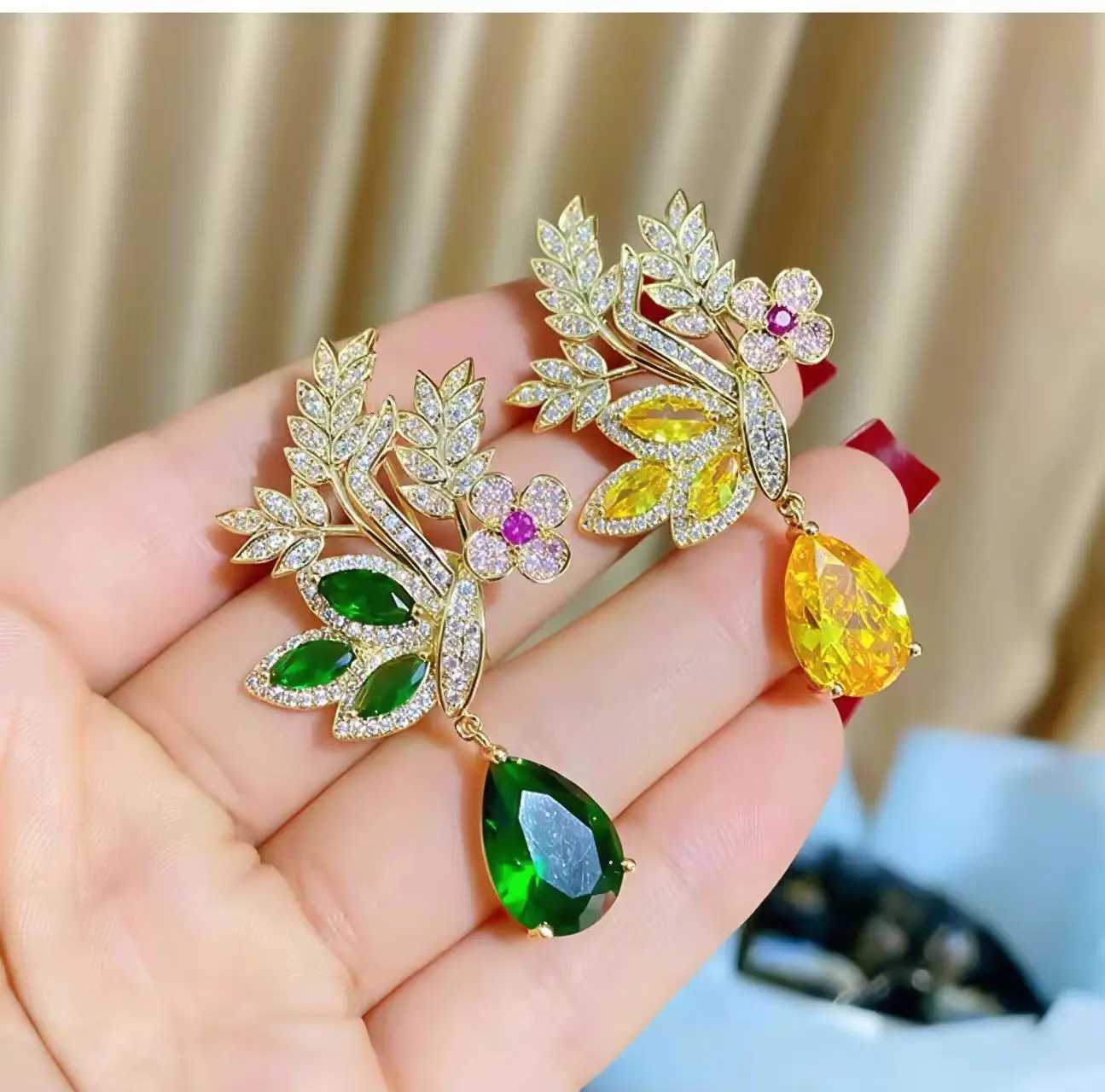 Fashion Bouquet Wheat Brooches For Women Flowers Plants Crystal Pendant Creative Pin Set Clothing Jewelry Accessories J251125