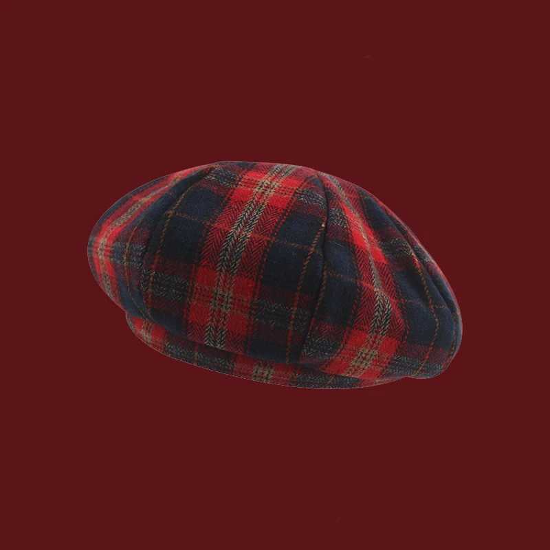 Red Christmas Beret for Women - Autumn Winter Retro Style One-Size with Big Head Fit Face-Framing Design Holiday Headwear J251125