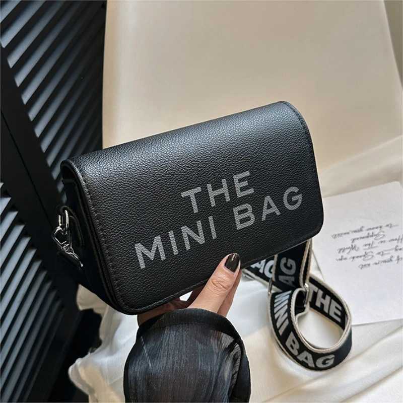 Fashionable and popular womens handbag trend brand casual version shoulder bag personalized womens cross body bag designer luxury handbag W250425