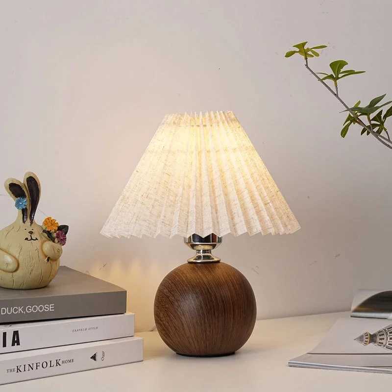 LED Table Lamp Nordic Pleated Fabric Tricolour Light US/EU /USB Living Room Home Bedroom Atmosphere Decoration LED Night LightM251125