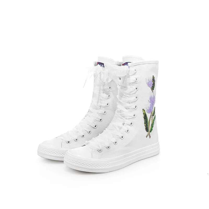 Spring new medium-sized color lace-up sequin embroidered canvas soft sole flat inner heightening large size women's shoes