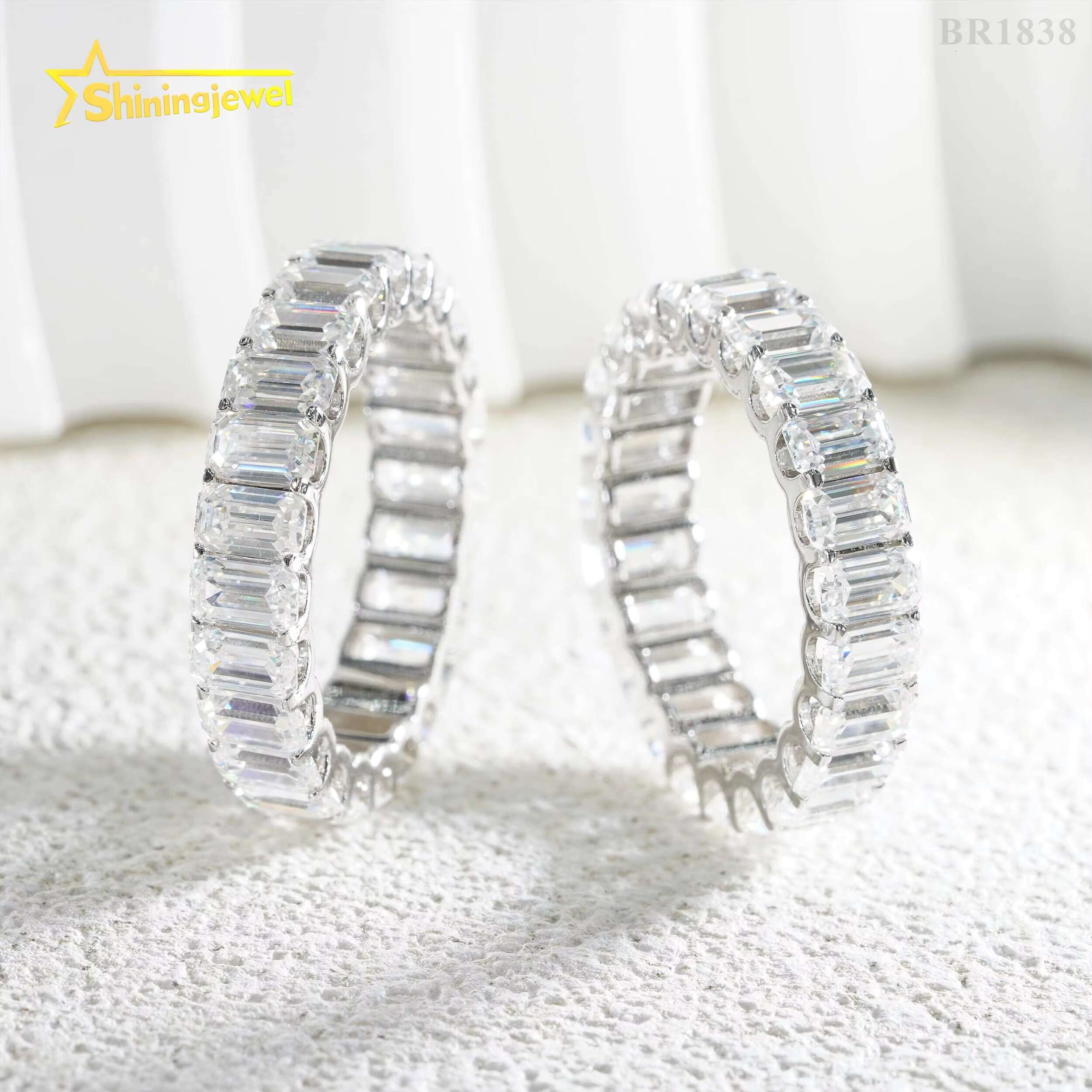 Hot Selling High Quality 925 Silver Engagement Eternity Band 3*5mm 4*6mm 5*7mm Emerald Cut Moissanite Ring