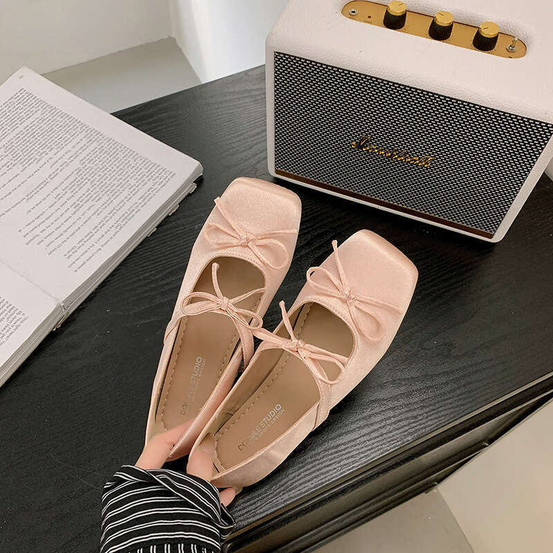 Spring 2025 Four Seasons Bean Versatile Mary Jane Comfortable Scoop Trendy Square Head with Increased Height Single Shoes Women's Soft Bottom