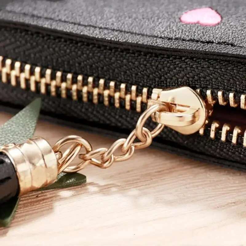 1Pc Women Small Ladies Mini Tassel Cute Girl Short Zipper Lovely Pu Leather Coin Female Hand Wallet Purse