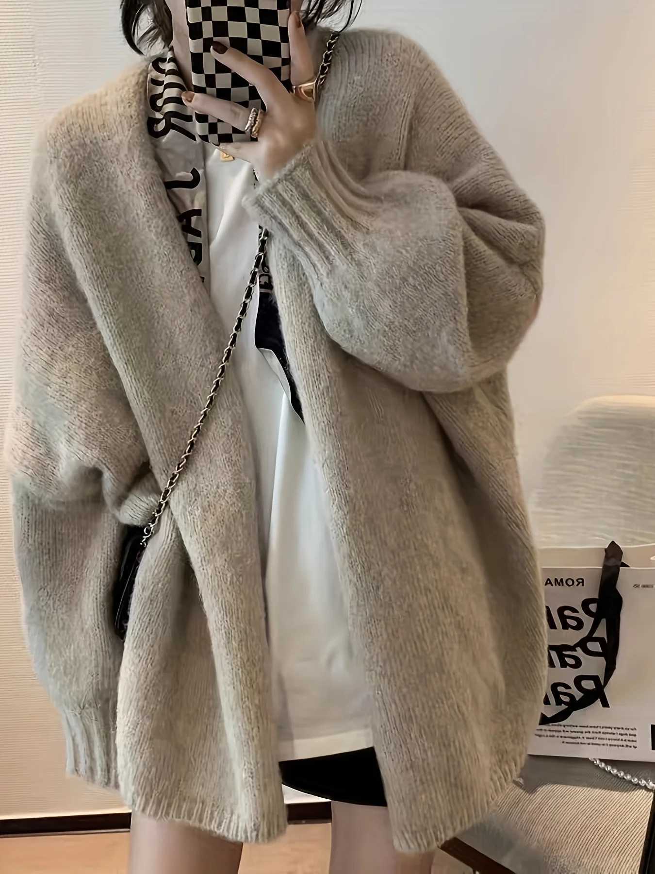 A new spring soft and thickened knitted cardigan 2025 Spring loose and lazy style essential to cover fat and show slimnessT251125