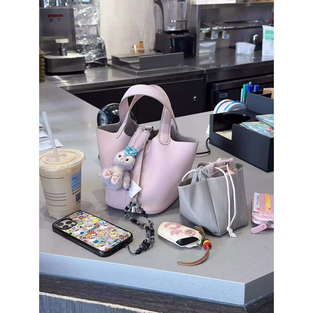 Designer Bag Spring Summer Basket Hand Held Bucket Niche Design Simple Versatile Handbag Compact And Exquisite Commuting