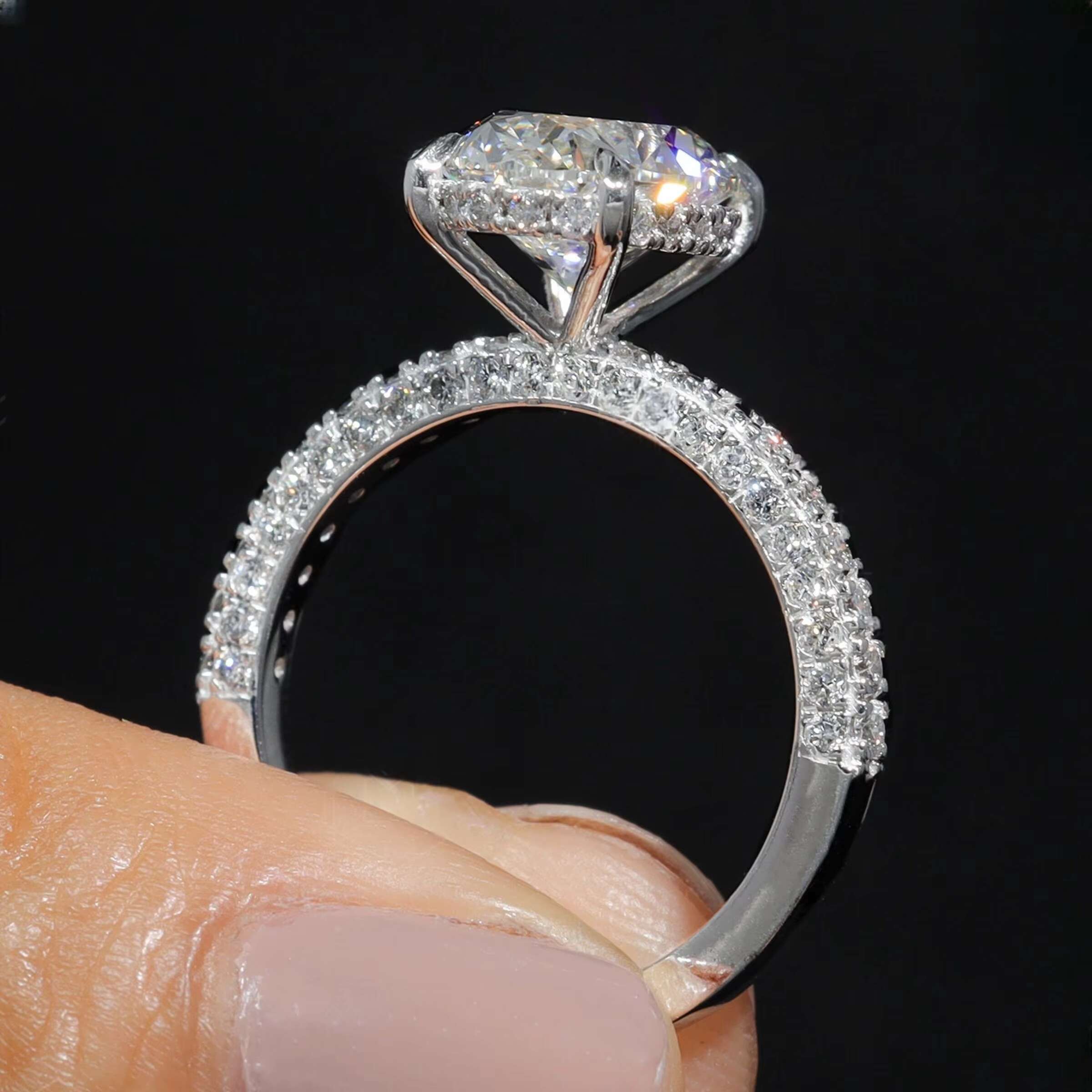 Gia Igi Certified Cvd HPHT Lab Grown Created Diamond 14k 18k Solid Gold Rings Engagement Ring for Women Oval Cut Hidden Halo