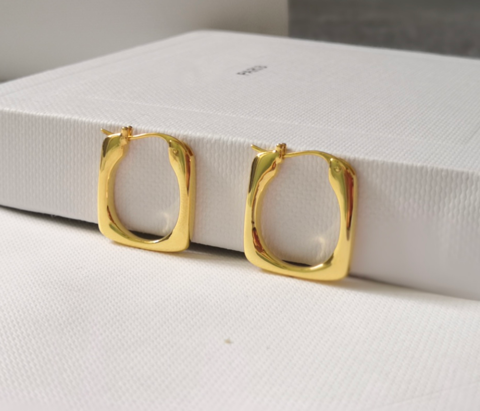 Simple Classic Desi… - image