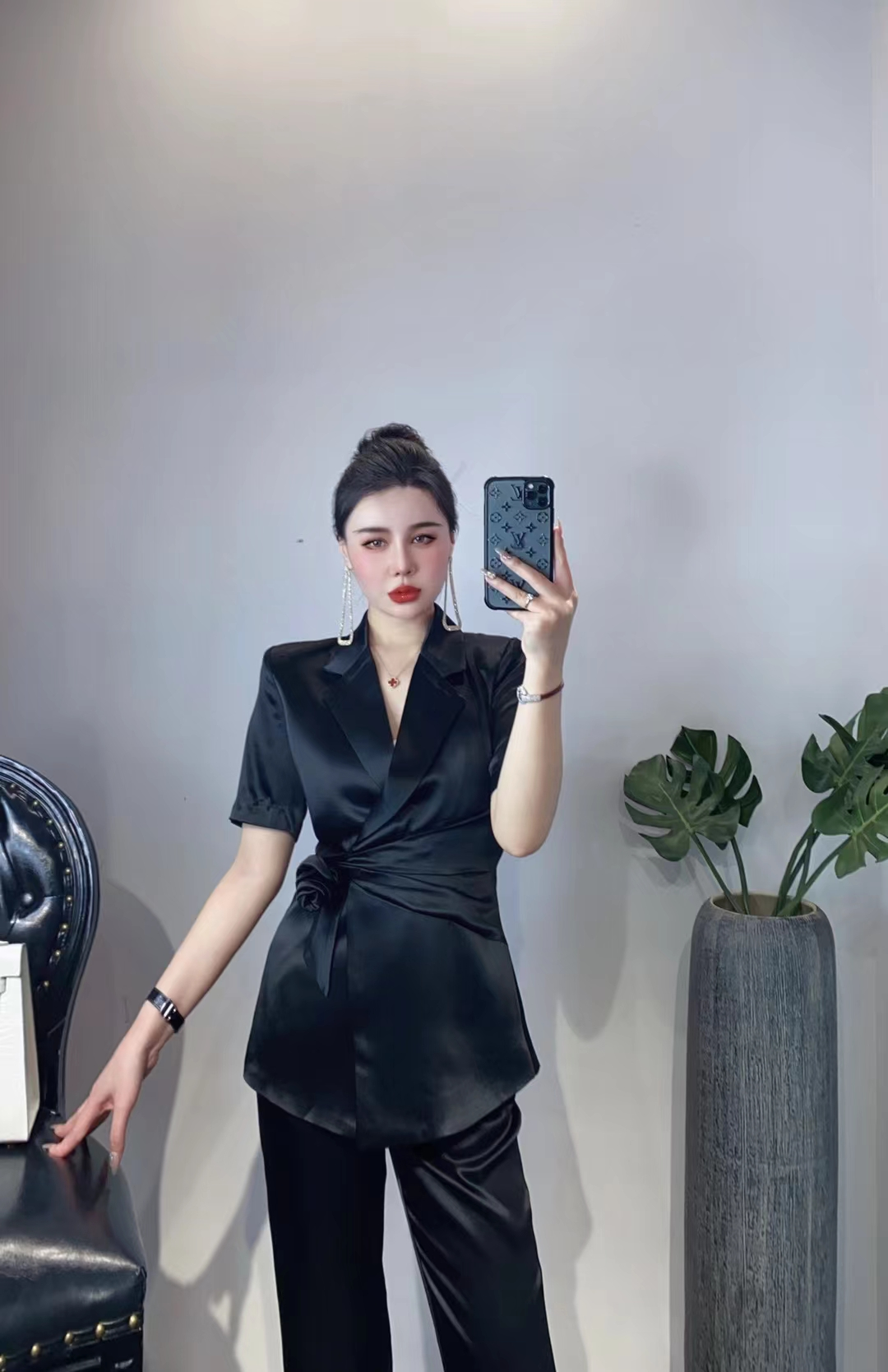 SLP blazer suits Vogue Paris 2025 Fashion Week Show Customized Fashion Tailored clothing mens and womens Fashion ParisM37