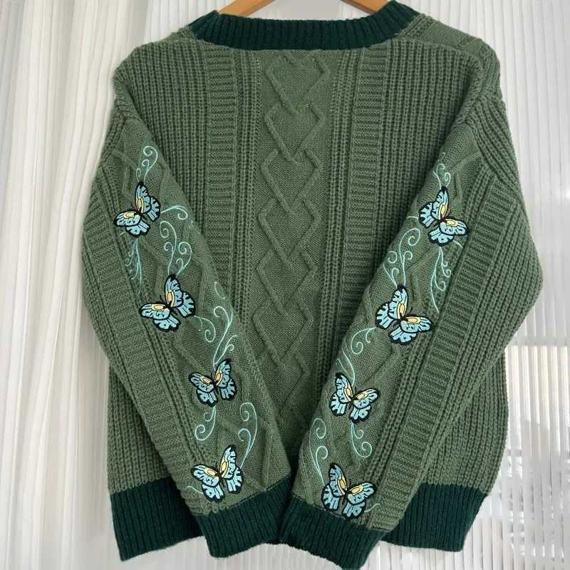 Dark Green Cardigan with Butterfly Embroidered Female Autumn Winter Letter Patch Knitted Cardigan Women 2024 New Sweaters TopsT251125