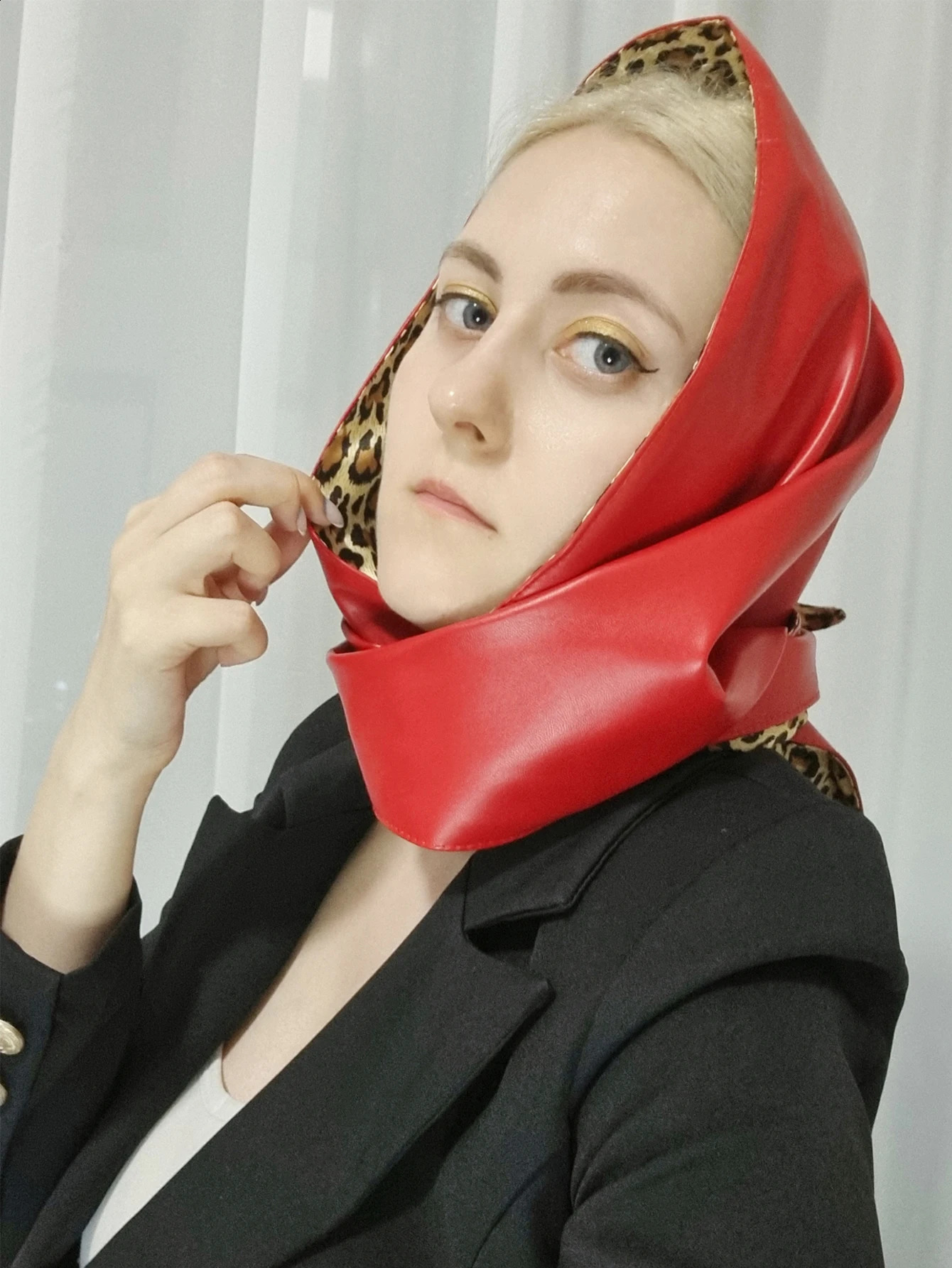 n PU leather triangle scarf for women The leopard print lining head scarf double-sided hijab 250424