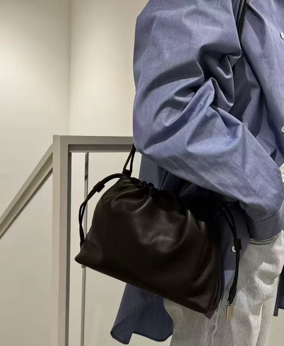Row bag Cowhide Angy Cloud Pleated Bag Simple And Fashionable Commuter Shoulder Crossbody Bag for Women