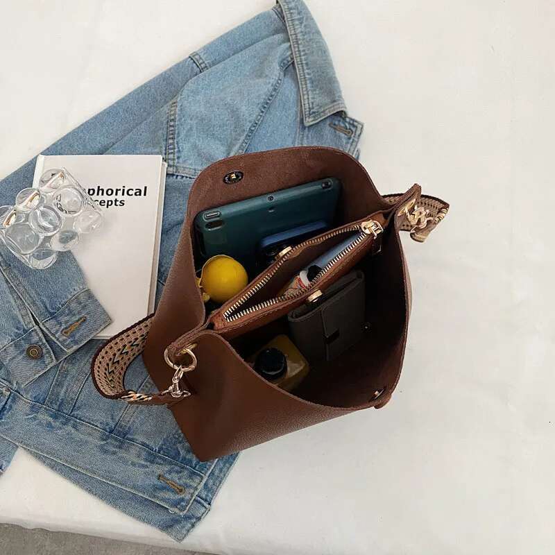 Fashion Bucket Bag For Women Handbag PU Leather Shoulder Designer Wide Strap Ladies Crossbody Bag Female Totes Bolsa