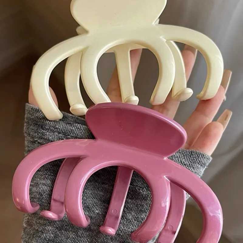 New style shark clip fashion solid color French fashion elegant hair claw low ponytail womens headband holderT250425