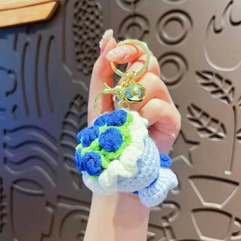 Cute Crochet Bouquet Keychain Mini Hand-knitted Flower Keychain Ring Car Bag Hanging Pendant Ornament Lover Valentines Day giftXJ251125