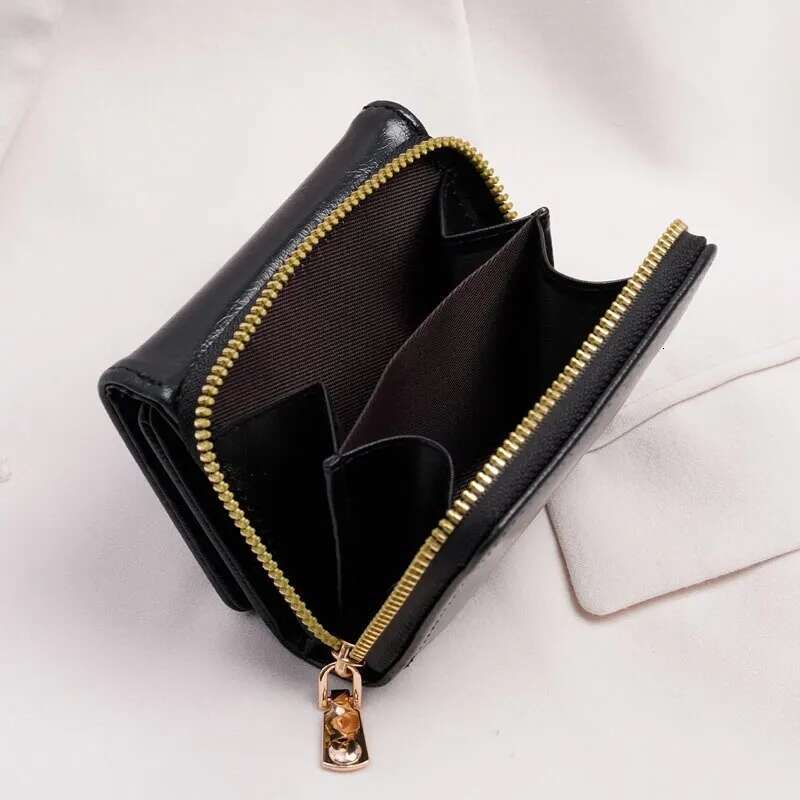 1Pc Ladies' Short Wallet Lightweight Fashion Suitable Work & Business ID Credit Card Christmas Gift For Young Girl