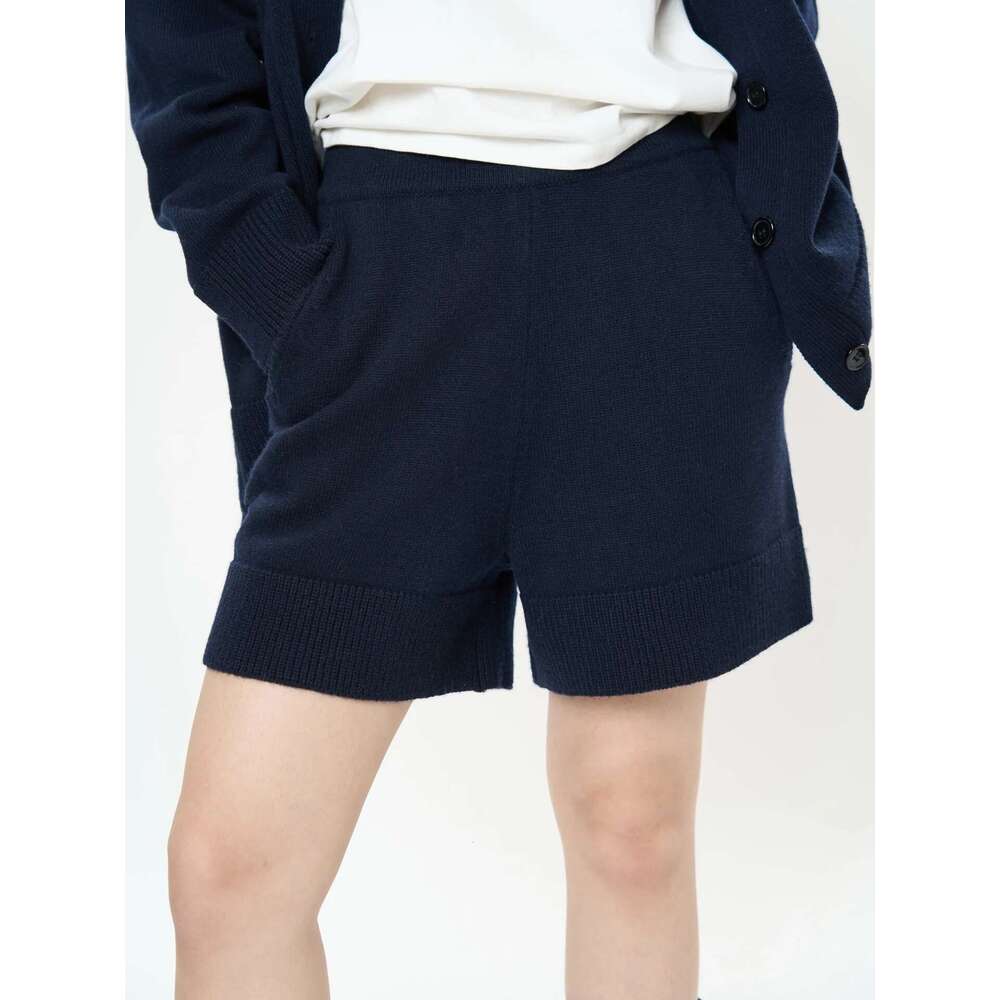 Spring And Autumn Women's Casual Solid Color High Waist Loose Shorts